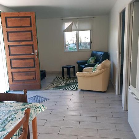 Reynès Petit Chalet En Bois מראה חיצוני תמונה
